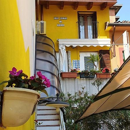 Dora Baltea Monolocale Primo Piano Mansarda Secondo Piano Verona Eksteriør bilde